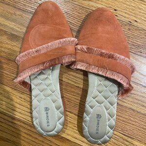 Birdies mule shoes size 7
